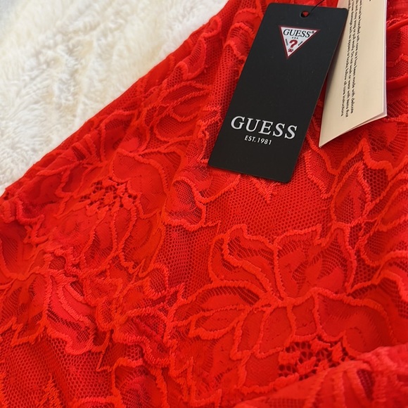 BRAND NEW GUESS RED LACE HOLIDAY DRESS - Picture 3 of 4